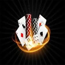 Dealer profesional memandu sesi baccarat langsung di studio kasino xototo